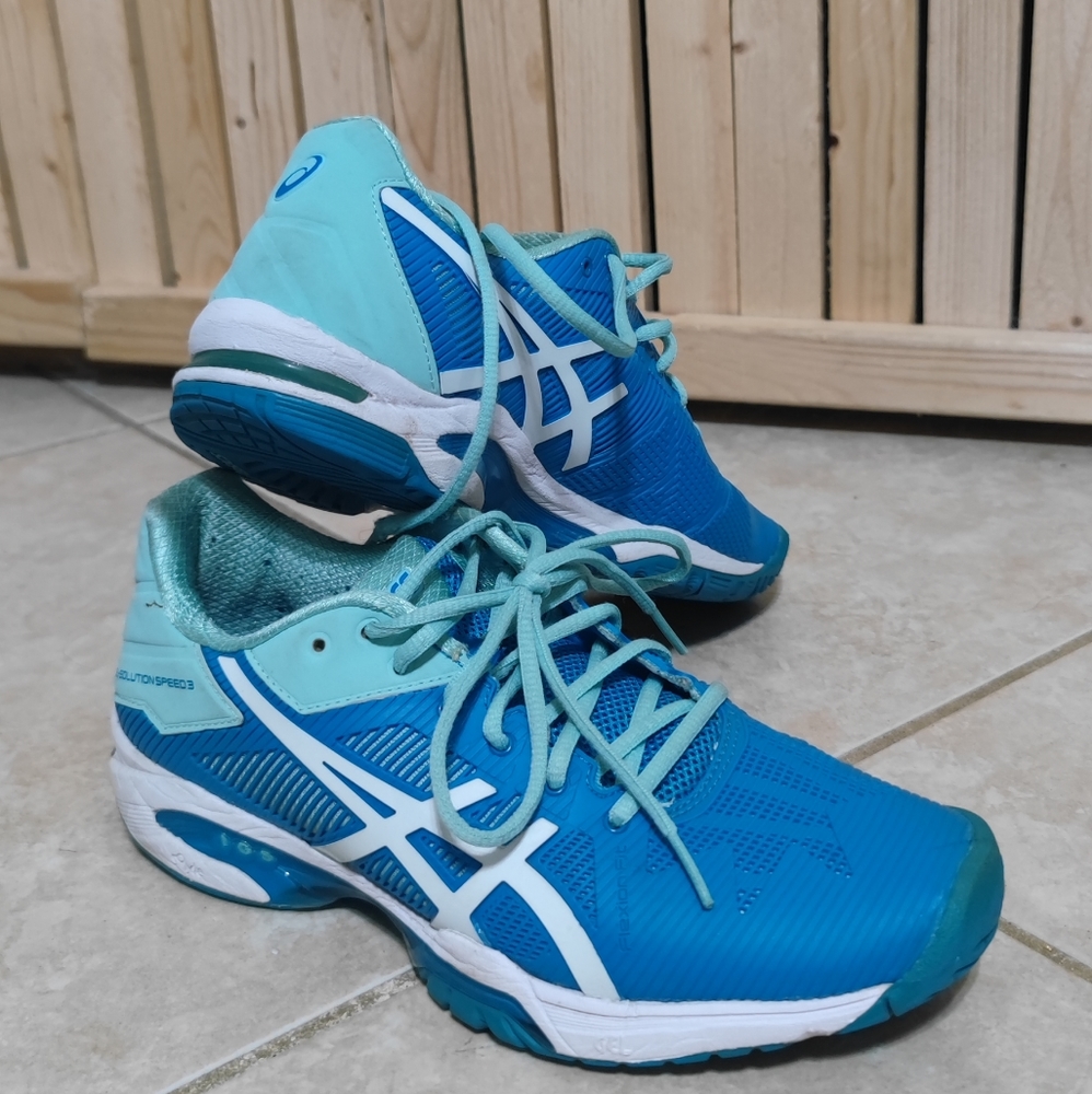 Asics Gel solution for women. Us Size 7.